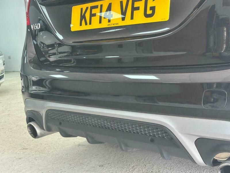 Volvo V60 D4 R-design Nav Blue #12