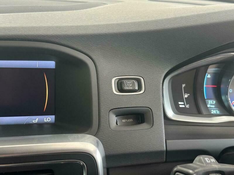Volvo V60 D4 R-design Nav Blue #25
