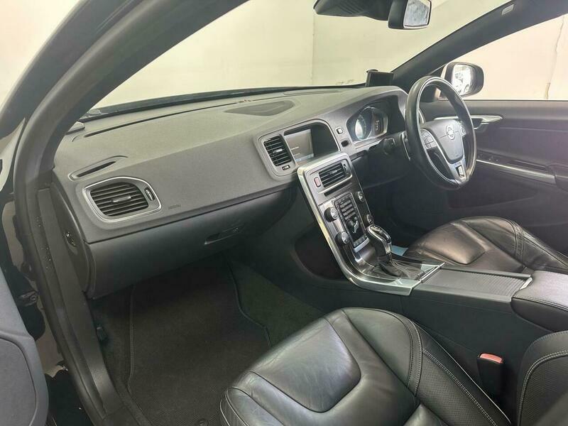 Volvo V60 D4 R-design Nav Blue #26