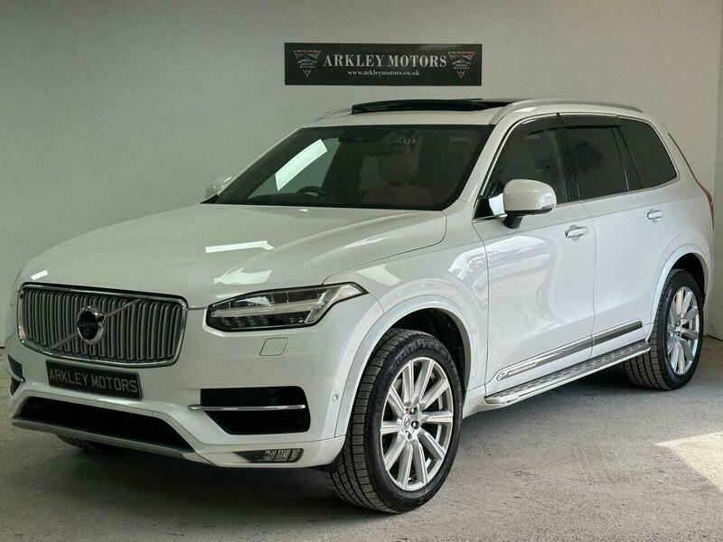 Volvo XC90 2.0 T6 Inscription White #2
