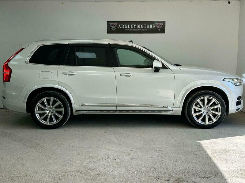 Volvo XC90 2.0 T6 Inscription White #6