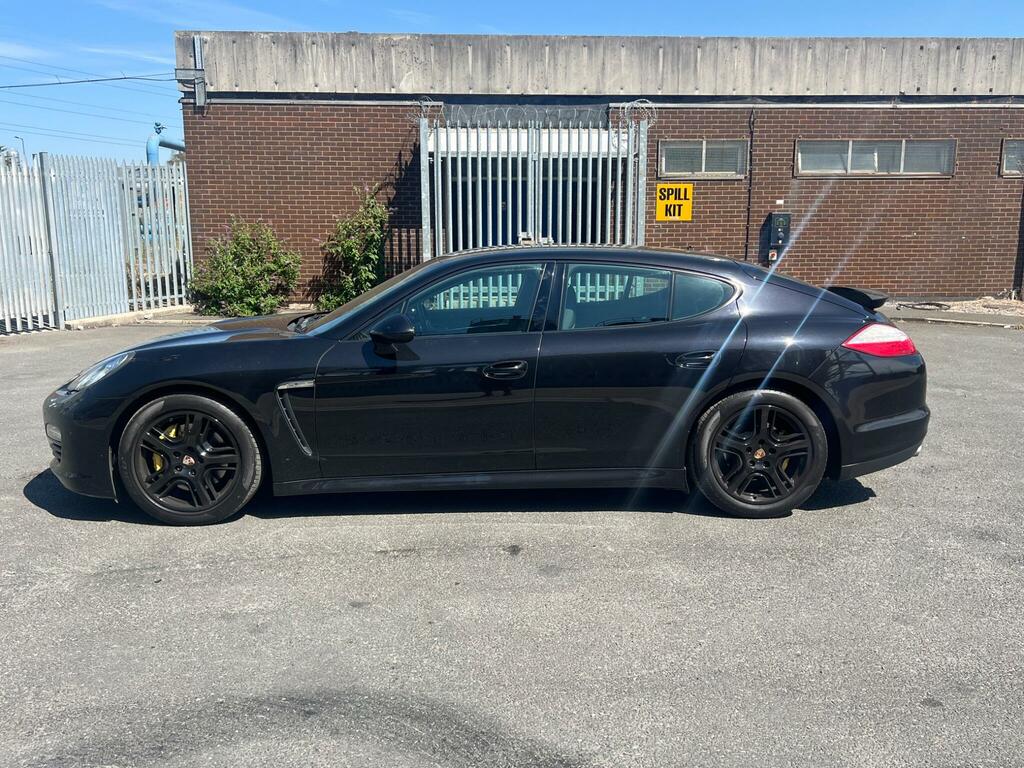 Porsche Panamera 3.0D V6 Tiptronics Euro 5 Black #4