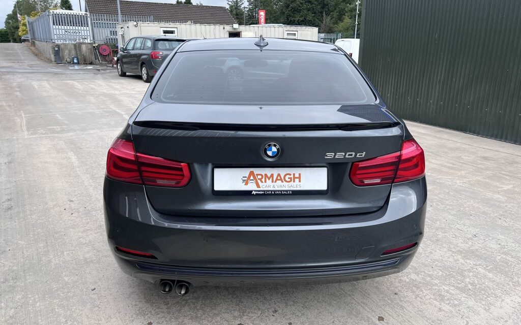 BMW 3 Series Ed Sport  #2