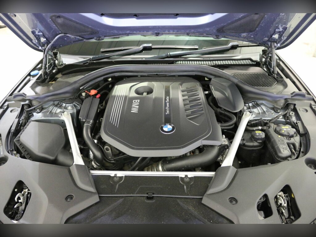 BMW 5 Series M Sport Grey #39