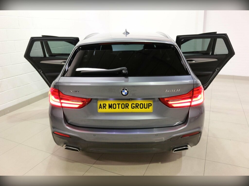 BMW 5 Series M Sport Grey #19