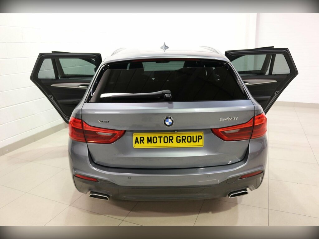 BMW 5 Series M Sport Grey #17