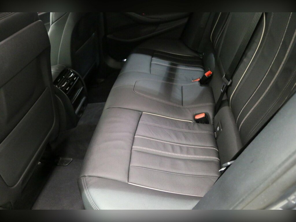 BMW 5 Series M Sport Grey #27