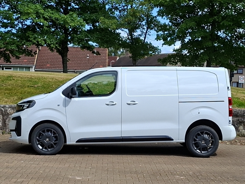 Vauxhall Vivaro 1.5 Turbo D 120 Pro H1 Van SD26TVT White #4