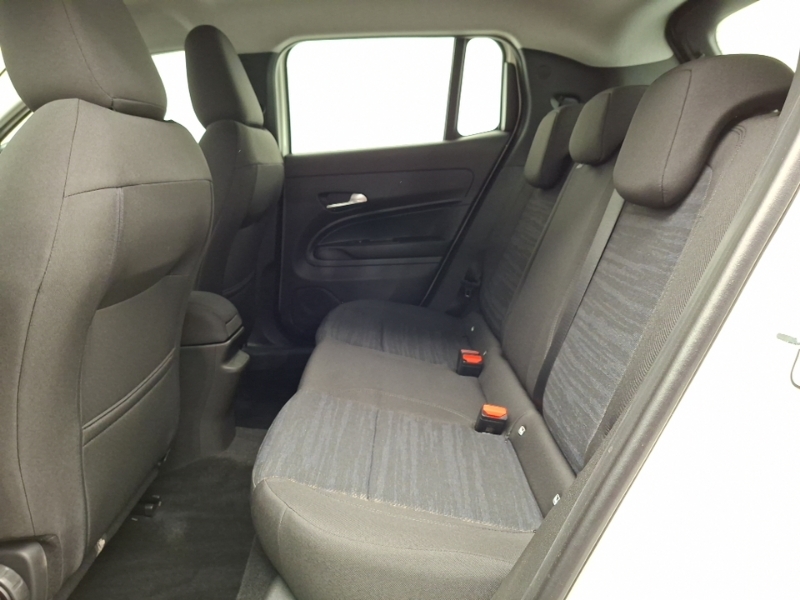Jeep Avenger 1.2 E-hybrid Longitude Dct White #6