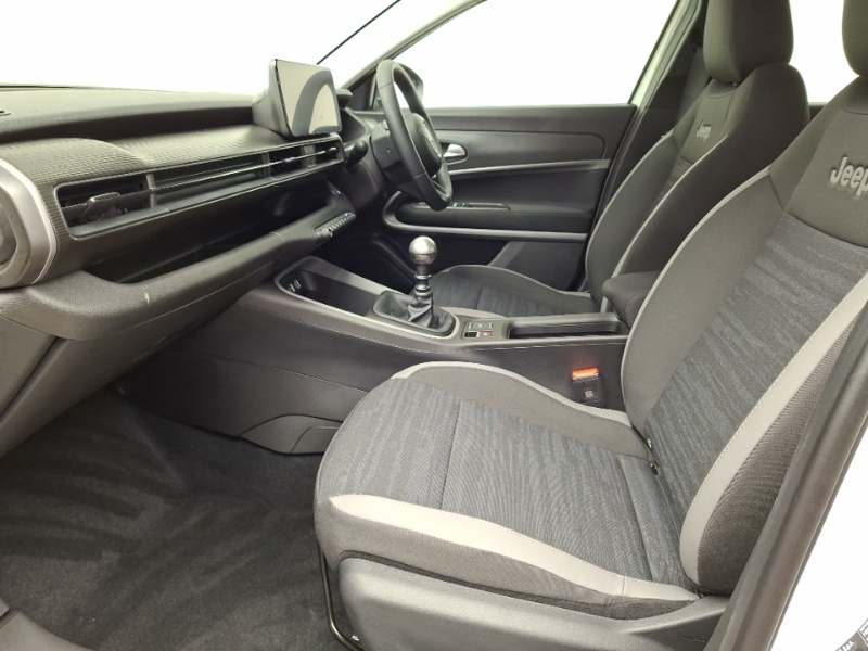 Jeep Avenger 1.2 E-hybrid Longitude Dct White #5