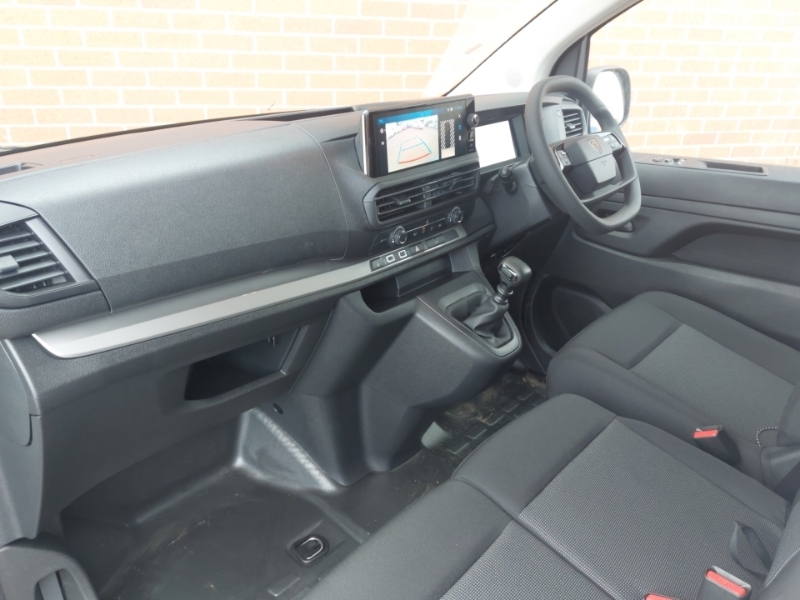 Peugeot Expert 2.0 Bluehdi 145 Asphalt Van White #3