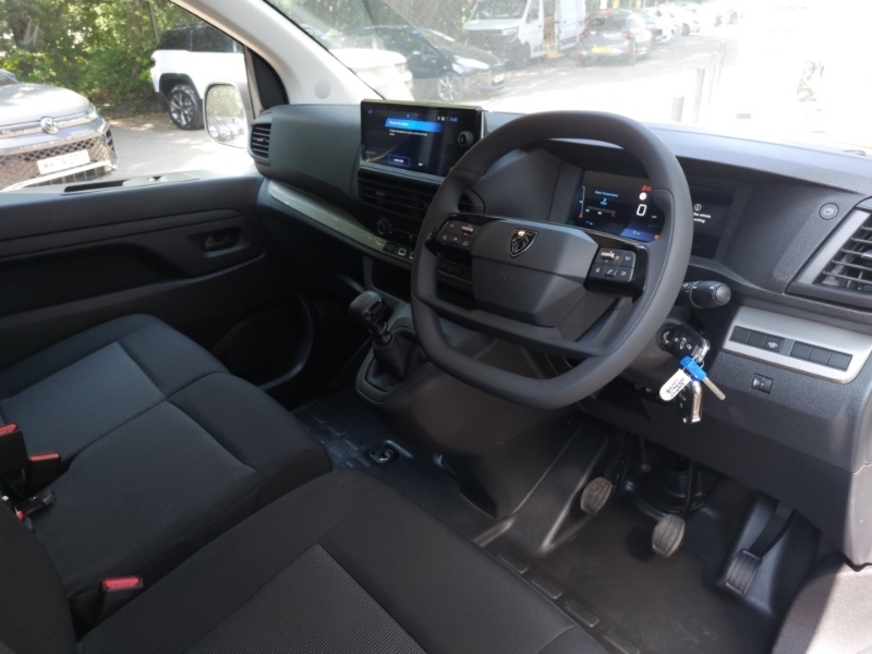 Peugeot Expert 2.0 Bluehdi 145 Asphalt Van White #3