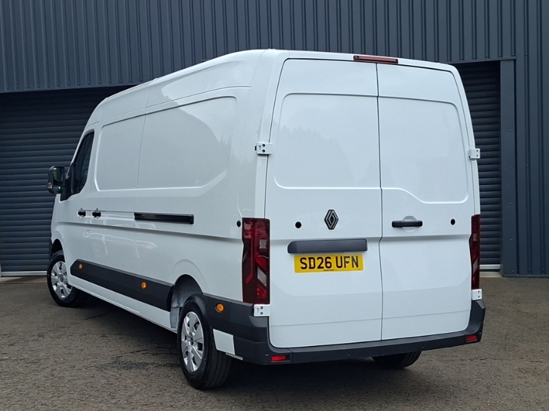 Renault Master Lm35 Blue Dci 150 Advance Medium Roof Van White #2