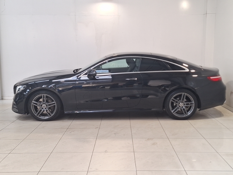 Mercedes-Benz E Class E220d Amg Line Premium 9G-tronic KE67JYU Black #4