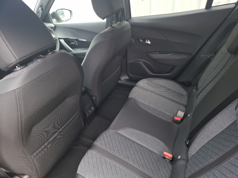 Peugeot 2008 1.2 Puretech 130 Allure Eat8 Grey #6