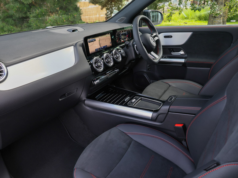 Mercedes-Benz GLA Class Gla 200 Amg Line Executive Black #5