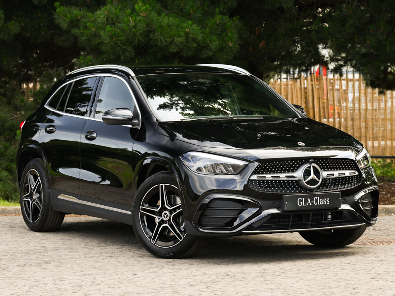 Mercedes-Benz GLA Class Gla 200 Amg Line Executive Black