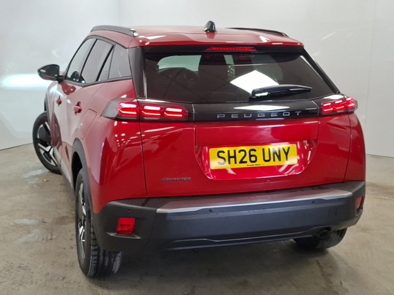 Peugeot 2008 1.2 Puretech Allure Red #2