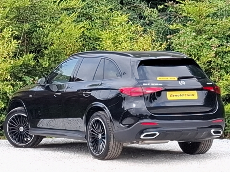 Mercedes-Benz GLC Class Glc 300De 4Matic Urban Edition 9G-tronic Black #2