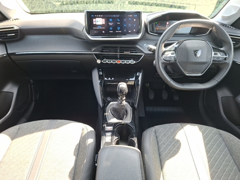 Peugeot 208 1.2 Puretech 100 Allure FG24UKH Yellow #3