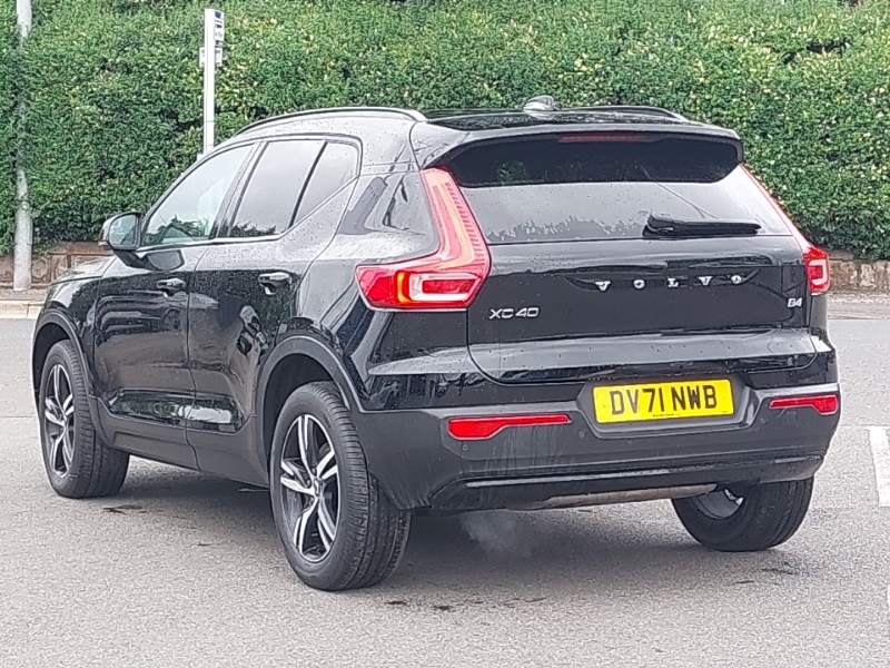 Volvo XC40 2.0 B4p R Design DV71NWB Black #2