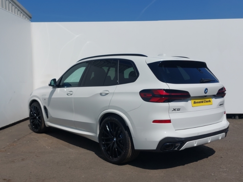 BMW X5 Xdrive50e M Sport Techpro Pack  White #2