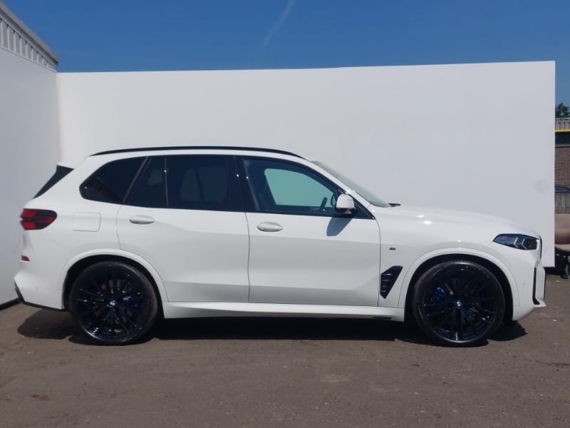 BMW X5 Xdrive50e M Sport Techpro Pack  White #3