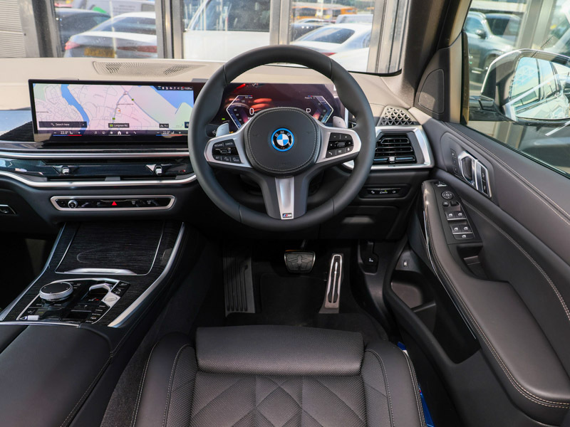 BMW X5 Xdrive50e M Sport White #5