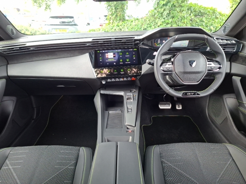 Peugeot 308 1.2 Hybrid 145 Gt E-dsc6 Black #3