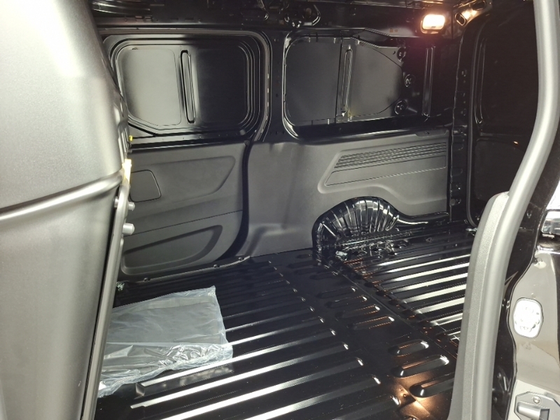 Citroen Berlingo 1.5 D 100Ps Van Driver Black #6