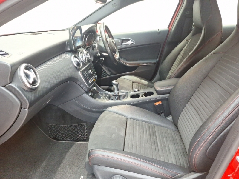 Mercedes-Benz A Class A180 Amg Line Executive Red #5
