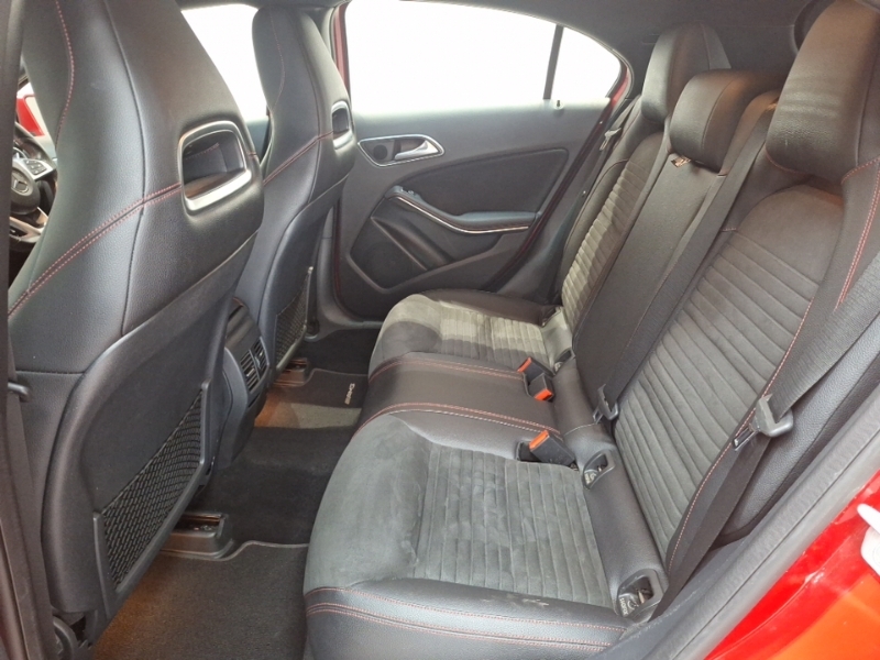 Mercedes-Benz A Class A180 Amg Line Executive Red #6