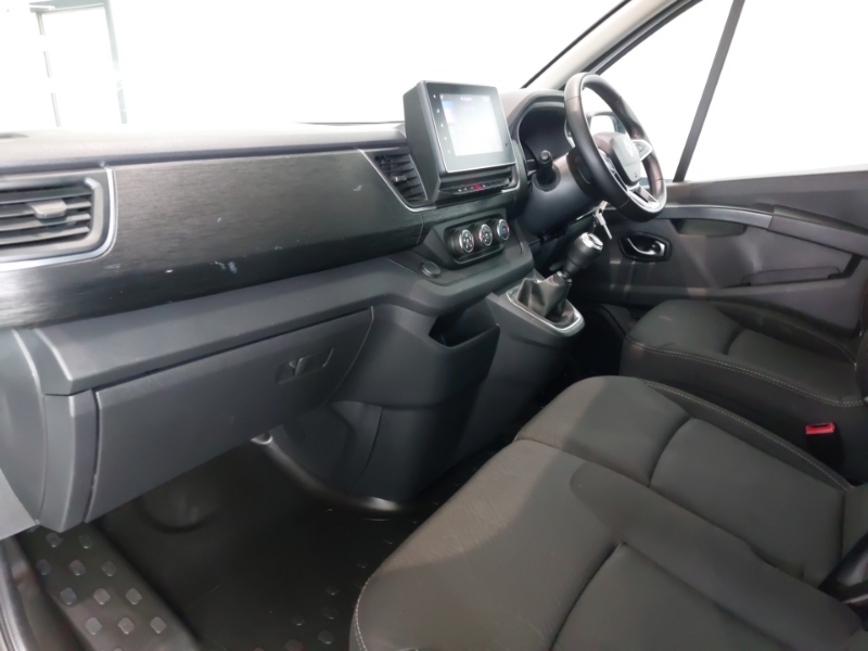 Renault Trafic Ll30 Blue Dci 130 Extra Safety Van SA74CJZ White #5
