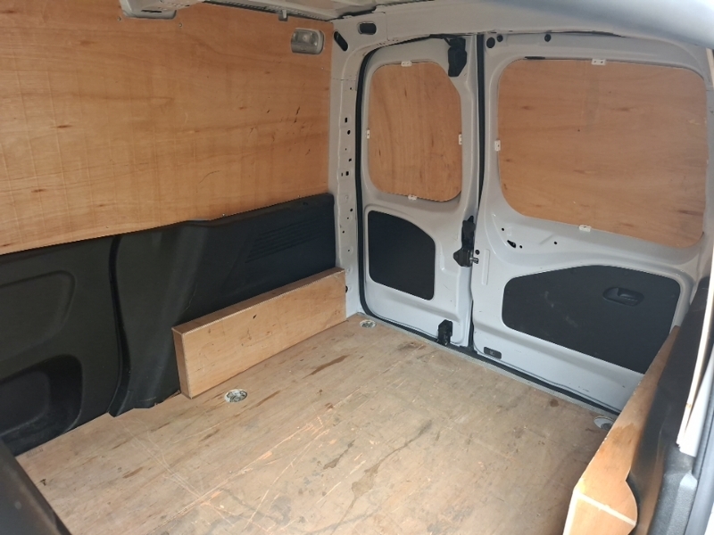 Citroen Berlingo 1.5 Bluehdi 650Kg Enterprise Ed 100Ps 6 Spd Ss SO73HDZ White #6