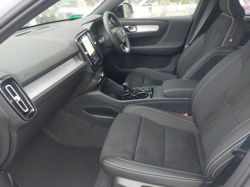 Volvo XC40 2.0 B3p Plus Dark White #5