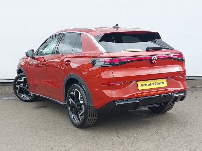 Volkswagen T-Roc 1.5 Etsi 150 R-line Dsg Red #2