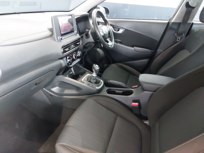 Hyundai Kona 1.0 Tgdi 48V Mhev Se Connect BT23PHF Black #5