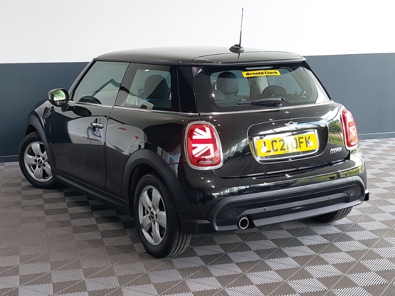 Mini Hatch 1.5 Cooper Classic Comfortnav Pack LC21OFK Black #2