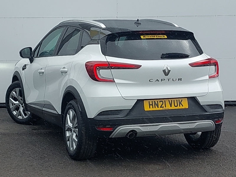 Renault Captur 1.3 Tce 130 Iconic HN21VUK White #2