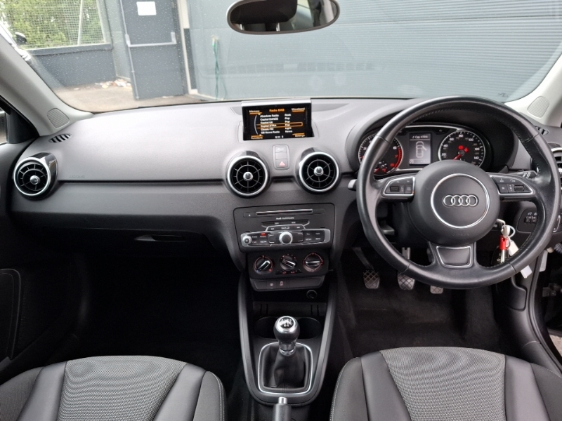 Audi A1 1.0 Tfsi Sport SM17XWE Black #3