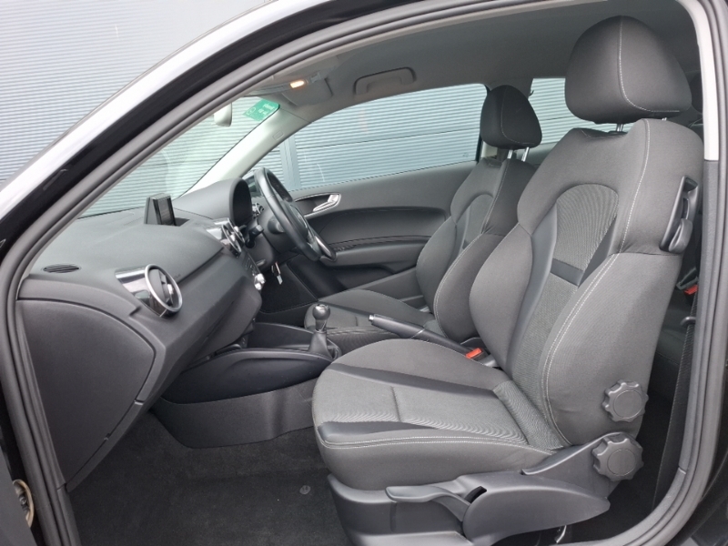 Audi A1 1.0 Tfsi Sport SM17XWE Black #5