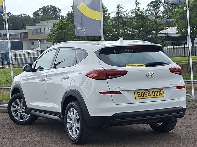 Hyundai Tucson 1.6 Gdi Se Nav 2Wd EO68DDN White #2