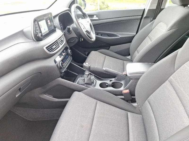 Hyundai Tucson 1.6 Gdi Se Nav 2Wd EO68DDN White #5