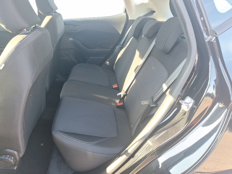 Ford Fiesta 1.1 Trend Black #6