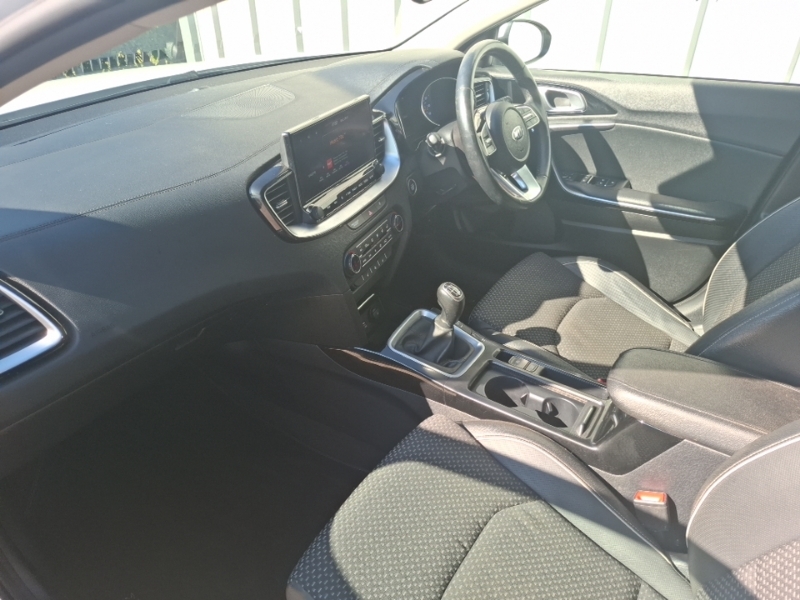 Kia Xceed 1.0T Gdi Isg 3 ND71EXZ White #5