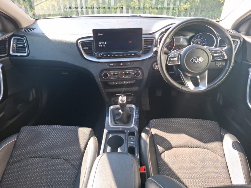Kia Xceed 1.0T Gdi Isg 3 ND71EXZ White #3