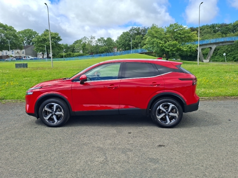 Nissan Qashqai 1.3 Dig-t Mh N-connecta Red #4