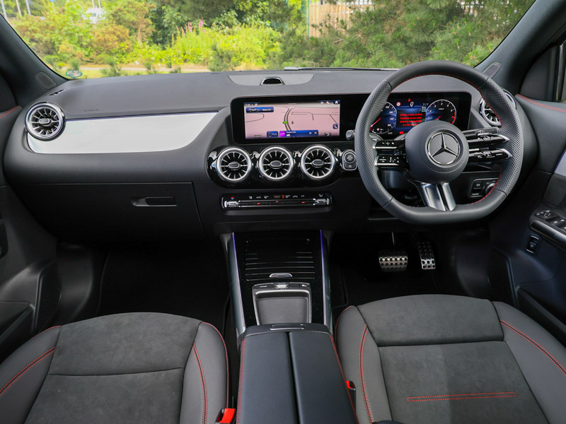 Mercedes-Benz GLA Class Gla 200 Amg Line Executive Grey #3
