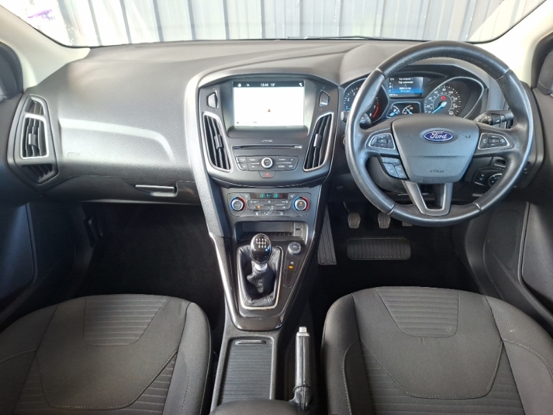 Ford Focus 1.0 Ecoboost 125 Titanium Black #3