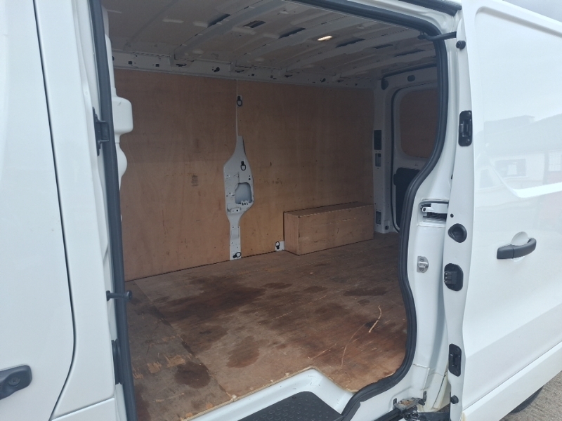 Renault Trafic Ll30 Blue Dci 130 Extra Safety Van SA74CHG White #6
